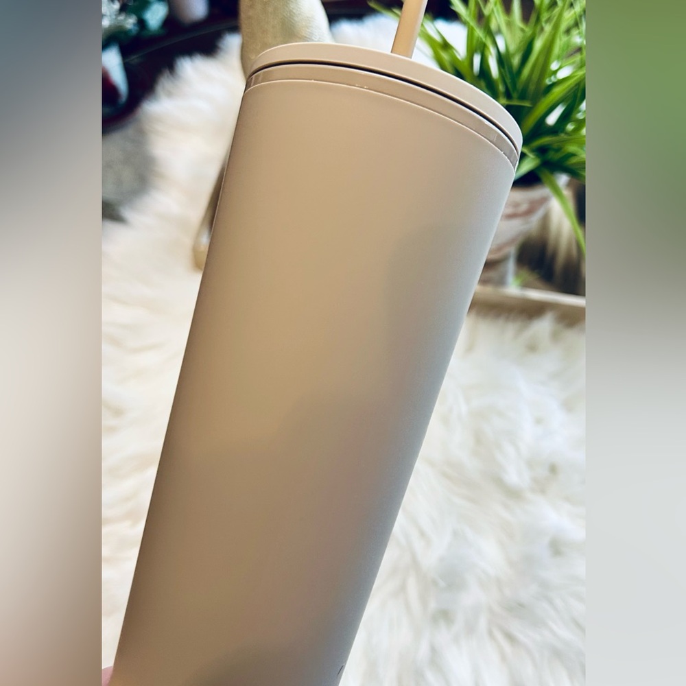 Starbucks Taupe Soft Touch Cup Smooth Cold Coffee Tumbler Venti 24oz New 2025 - Picture 7 of 8